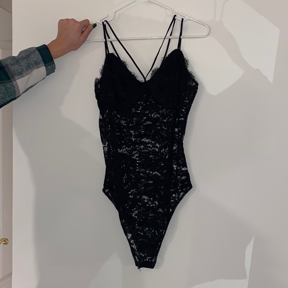 Lace body suit